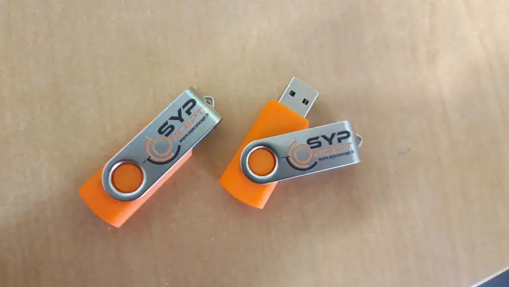 cl_s_usb_kdo_publiictaire_optimized-1920w